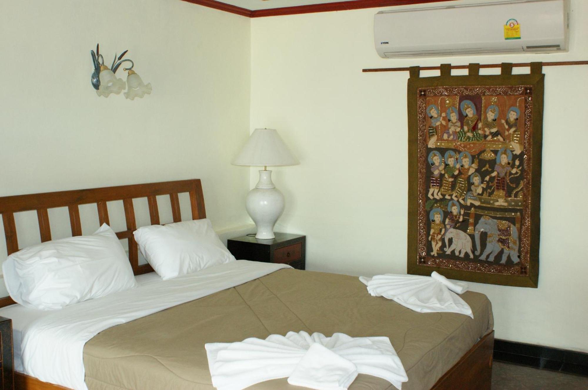 Prince Edouard Apartments & Resort Sha Extra Plus Patong Cameră foto
